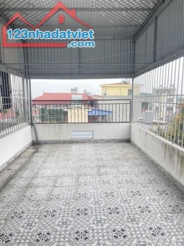 Bán nhà 5 tầng 4 ngủ 30m2 ô tô đỗ cửa đường Nguyễn Văn Linh giá chỉ 5.1 tỷ - 5