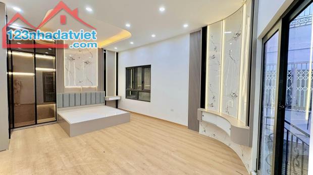 BÁN NHÀ 5 TẦNG NỘI THẤT ĐẸP, MẶT TIỀN RỘNG, LÔ GÓC HAI MẶT NGÕ THÔNG, TT QUẬN HAI BÀ TRƯNG - 3