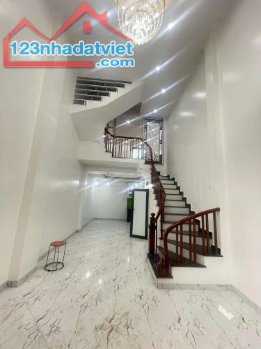 🔥 NHÀ ĐẸP LONG BIÊN - 45M² – GIÁ 5 TỶ