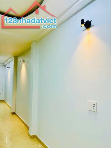 Nhà đẹp Hiệp Phú, 1 trệt 1 lầu, vị trí đẹp, 56m², sát Ngã tư Thủ Đức, chỉ 4,75 tỷ! - 3