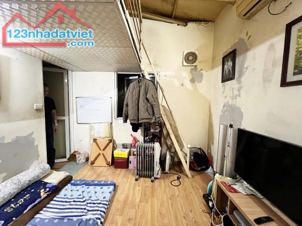 CHỈ 3,2 TỶ CÓ NHÀ 22m2, LÔ GÓC 3 THOÁNG Ở HAI BÀ TRƯNG, VÀI BƯỚC RA PHỐ, SỔ VUÔNG ĐÉT - 3
