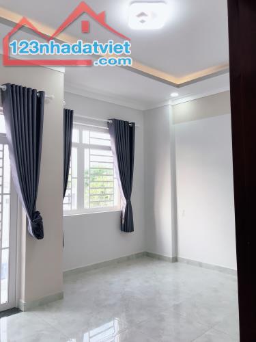 Bán nhà HXH, 85m2, đường Nguyễn Thị Sóc, Hóc Môn, ngang 5m, nhỉnh 4 tỷ còn thương lượng. - 5