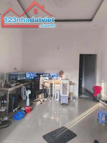 Nhà hẻm xe hơi, phường Long Trường Q9 giá nhỉnh 3 tỷ/60 - 2