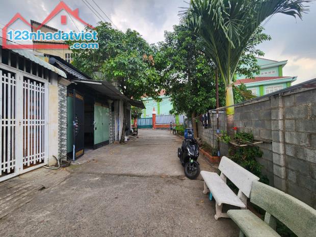 Siêu phẩm dòng tiền, 100m2, 6 phòng, thu nhập 72 triệu, Thuận An chỉ 2,5 tỷ TL. - 1