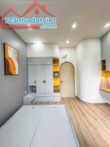 Cắt lỗ 250 triệu bán gấp nhà Dương Đình Cúc 4x12,5m giá 855 triệu SHR ngay cầu Bình Điền