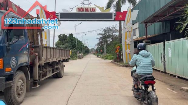 Bán đất Đại Lan - Duyên Hà, 184m2, giá 9.75 tỷ, mặt ngõ thông. Lh 0888229559 - 1