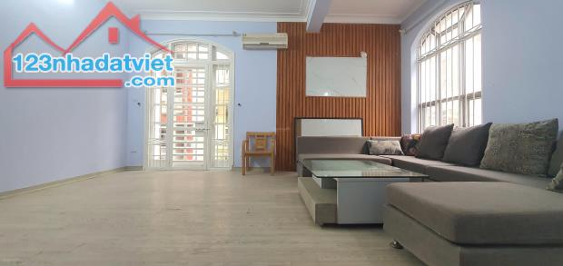 ❤️CHO THUÊ Nhà Hoàng Quốc Việt, DT 80m, 4 tầng, MT 9m, NGÕ Ô TÔ, NHÀ ĐẸP - 1