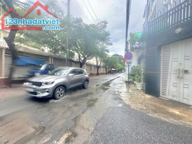 Bán Biệt Thự Sân Vườn Lâm Văn Bền, 223m2, 3 Tầng, Chỉ 29 Tỷ, Tân Kiểng, Quận 7 - 3