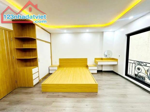 CẦN BÁN GẤP NHÀ 40M², 5 TẦNG THANG MÁY, MT 4.8M, GIÁ 8.69 TỶ KHU ÂU CƠ, NGHI TÀM TÂY - 3