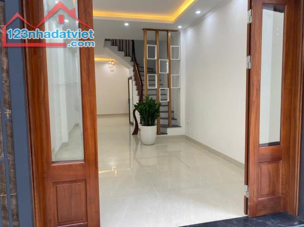 SIÊU SIÊU HIẾM CÓ!BÁN NHÀ 5 TẦNG ,30M2,HƯỚNG TÂY TỨ TRẠCH,GẦN ĐƯỜNG OTO GIÁ CHỈ 5, TỶ - 1