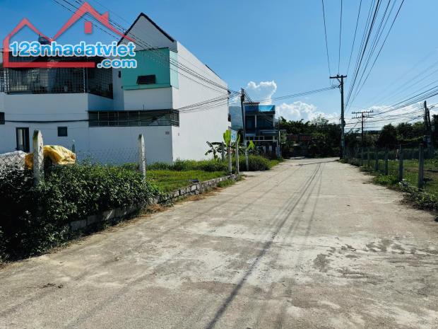 BÁN LÔ ĐẤT ĐƯỜNG Ô TÔ GIAO NHAU XÃ VĨNH THẠNH - 2