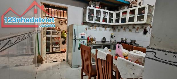 Bán Nhà mặt Tiền Tân Hiệp 11, 105m2, Đường 10m Thông Tứ Tung,kinh doanh đỉnh - 2