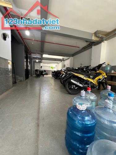Bán CHDV HXH Gò Vấp, 5 tầng, ngang khủng 8.5m dài 15.5m nở hậu, 33 phòng, SHR, chỉ 1x tỷ - 2