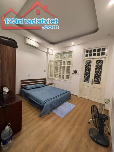 NGÕ BA GÁC TRẦN KHÁT CHÂN - GẦN Ô TÔ - CÓ THỂ CHO THUÊ DÒNG TIỀN 55M 5 TẦNG 8 NGỦ