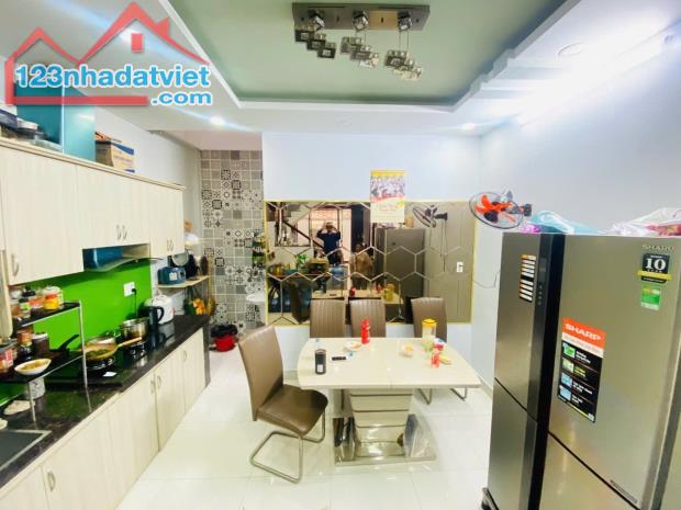 KHU VIP PHÚ NHUẬN, 60M2 (4X15) - 4 TẦNG - NHÀ ĐẸP HUỲNH VĂN BÁNH, gần TT Hành Chính - 3