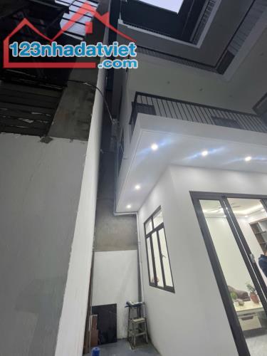 Bán nhà Vương Thừa Vũ, 72m2 x4, sổ đỏ, 12,1 tỷ - 1