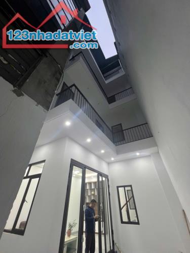 Bán nhà Vương Thừa Vũ, 72m2 x4, sổ đỏ, 12,1 tỷ - 2