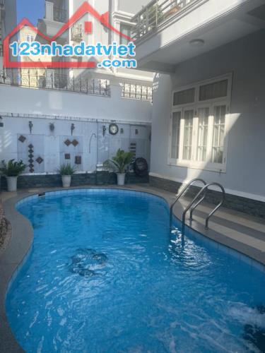 Cho thuê biệt thự 1 trệt 3 lầu đường Lê Hồng Phong, phường 8