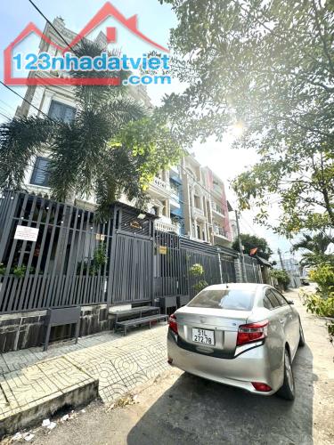 HẺM XE HƠI - KHU BIỆT THỰ BÙI MINH TRỰC P6 - Q8, 48M2 - 4 LẦU (4 * 12 ) GIÁ  11.5 TỈ - 2