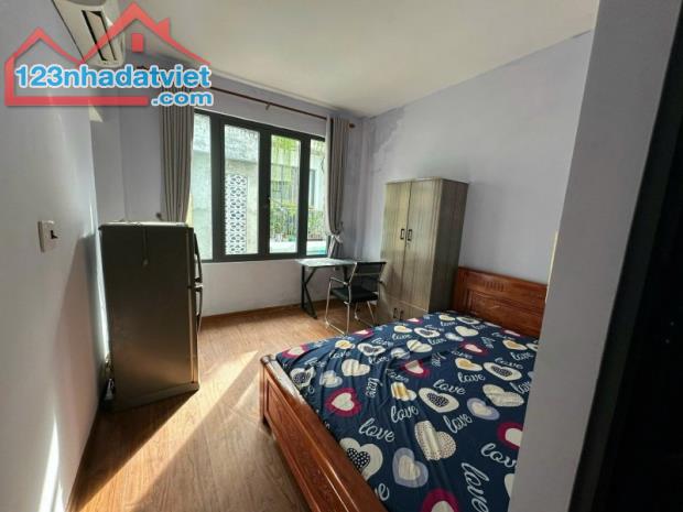 # Nhà Kiệt gần MT Hoàng Diệu, 67m2, 3 tầng, 8 Phòng cho thuê, 5.x tỷ