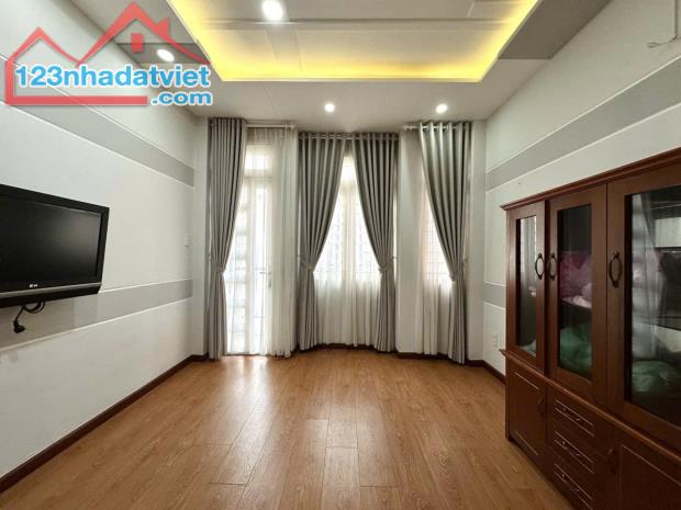 GIẢM 1,41 TỶ - PHAN ĐĂNG LƯU PHÚ NHUẬN - NHÀ ĐẸP 5 TẦNG - HẺM 7M Ô TÔ TRÁNH - 10.49 TỶ - 2