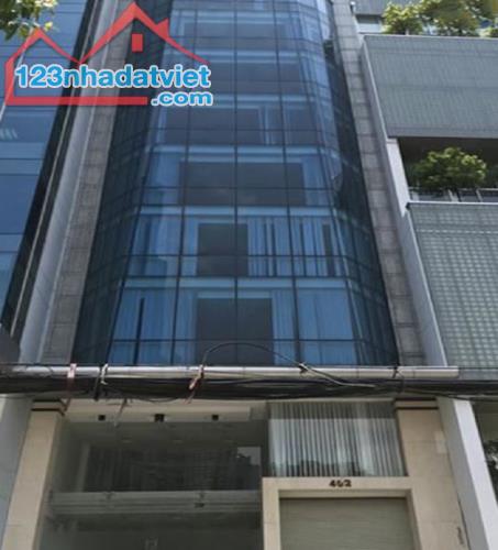 Bán Nhà Mặt Phố Lạc Long Quân, Tây Hồ, DT 220m2 x 3T, MT: 8,5m. Giá Rẻ.