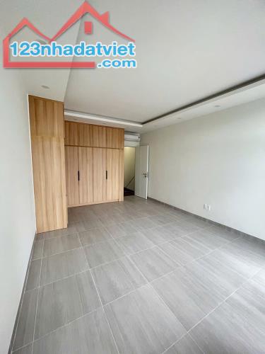 BÁN NHÀ MẶT TIỀN ĐƯỜNG KHU TÊN LỬA CÓ SẴN DÒNG TIỀN CHO THUÊ 23 TR THÁNG - 3