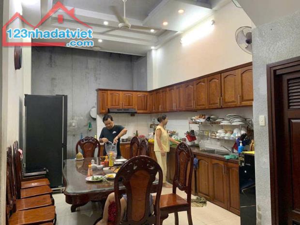 Bán Nhà Mặt Tiền Đặng Minh Trứ, Tân Bình, 83m2, 5 Tầng Mới, Nội Thất Đẹp, Chỉ 9 Tỷ TL. - 1