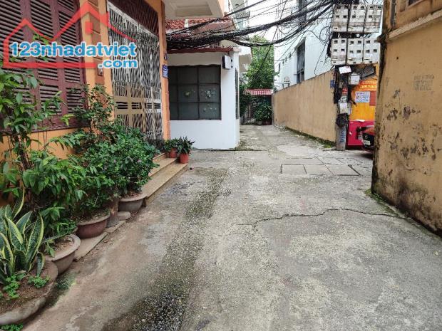 Nhà phố Chùa Láng – 2 mặt ngõ ô tô – Kinh doanh ổn định – 30m2 – 4 tầng – 8.4 tỉ