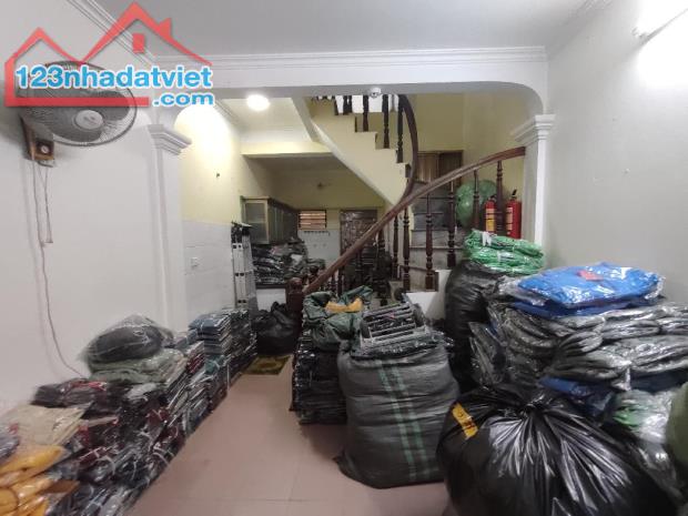 Nhà phố Chùa Láng – 2 mặt ngõ ô tô – Kinh doanh ổn định – 30m2 – 4 tầng – 8.4 tỉ - 1