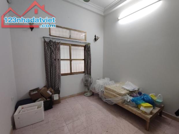Nhà phố Chùa Láng – 2 mặt ngõ ô tô – Kinh doanh ổn định – 30m2 – 4 tầng – 8.4 tỉ - 2