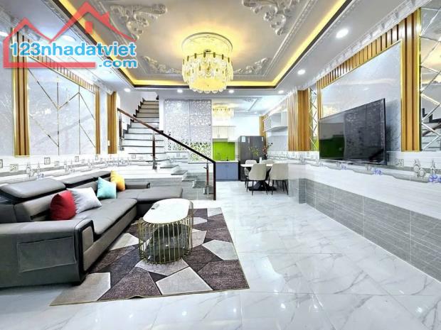 Bán nhà Nguyễn Thị Tần, Phường 2, Quận 8 – 60m2, 4 tầng, chỉ 6 tỷ