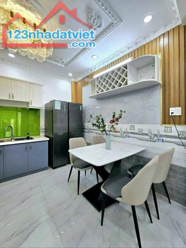 Bán nhà Nguyễn Thị Tần, Phường 2, Quận 8 – 60m2, 4 tầng, chỉ 6 tỷ - 4