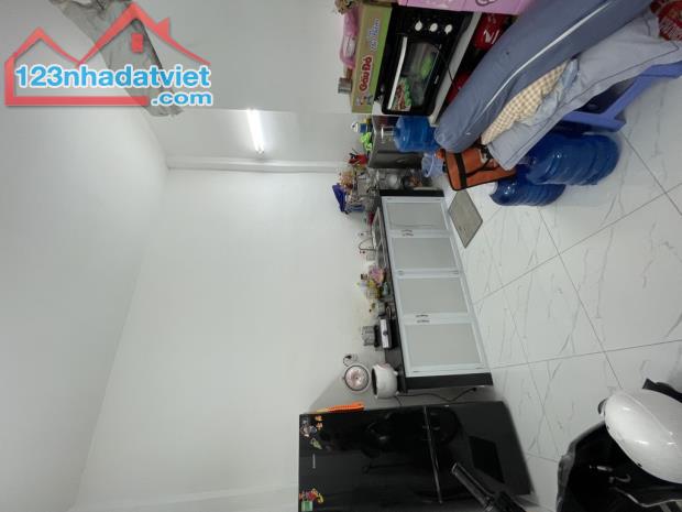 Bán nhà hẻm 174 Tân Hoà Đông Quận 6 - 37m2