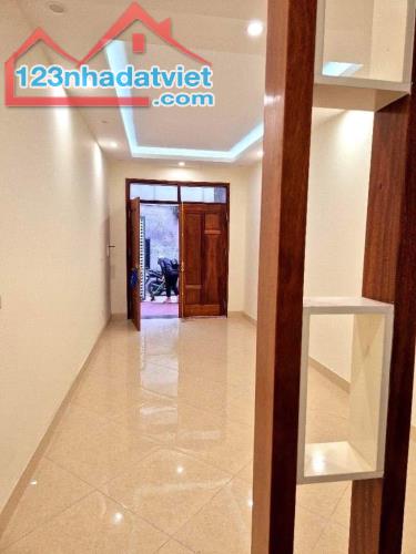 BÁN NHÀ YÊN HÒA - 51M², 5 TẦNG - NGÕ THÔNG, KINH DOANH ĐỈNH - 7 PHÒNG, THU NHẬP 300TR/NĂM - 5