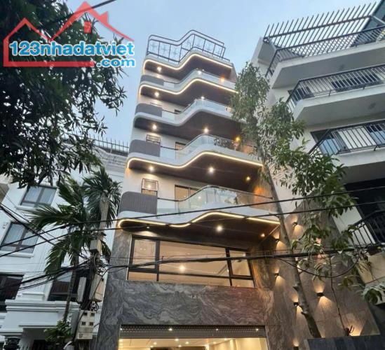 Viên kim cương- lô góc- phố Từ Hoa- 160m2- 7.5 m mặt tiền- view hồ 126 tỷ
