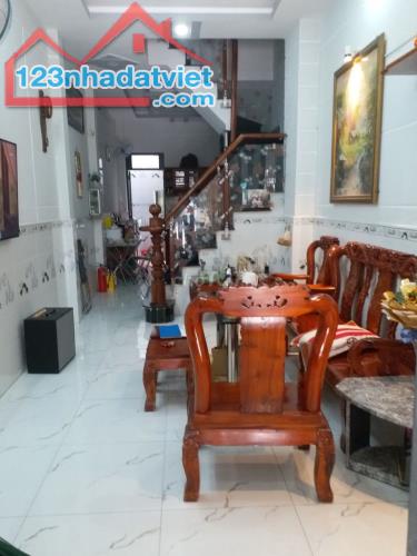 Cần bán nhà riêng tại xã Nhơn đức huyện Nhà Bè.