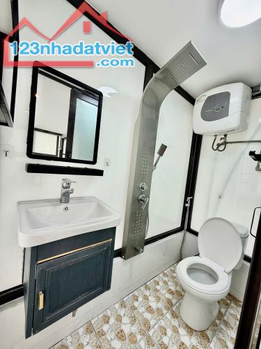 Bán gấp nhà Bạch Mai 15M 4T +1,37 Tỷ-Lô góc-OTO 30m - 4