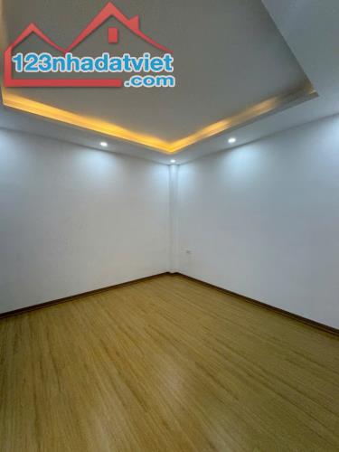 Bán nhà riêng 6,5 tỷ, 32m2 tại Nguyễn Chính, Thịnh Liệt, Hoàng Mai, mới 100%, giá siêu Hot - 1