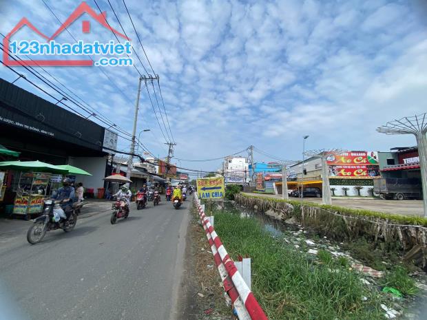 Bán gấp mặt tiền Chiến Lược, Bình Tân, 300m2, 20 tỷ, gần khu Tên Lửa