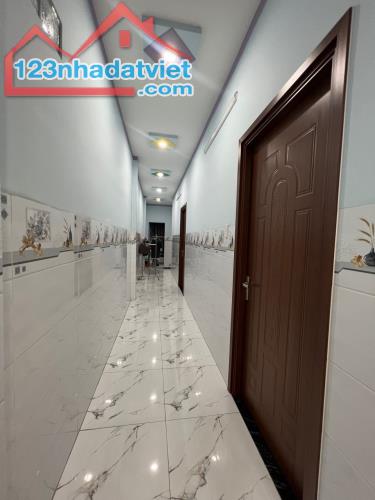 BÁN NHÀ MẶT TIỀN KINH DOANH, 2 TẦNG  5PN, 220M2, ĐẠI LỘ DT743 - AN PHÚ CHỈ HƠN 40TR/M2 - B - 3