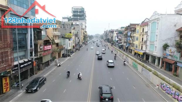 Hơn 22 tỷ sở hữu Tiểu biệt thự phố Nghi Tàm - Tây Hồ. Diện tích 100m². Mặt tiền 6.6m.