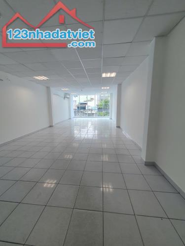Cho thuê sàn văn phòng 45m² tại tòa nhà cao cấp, đầy đủ tiện ích - Giá chỉ 7,5tr