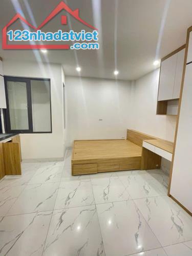 Bán Tòa CCMN ngõ phố Tạ Quang Bửu DT 110mx5T. 15p khép kín cho thuê 100tr/1 tháng - 1