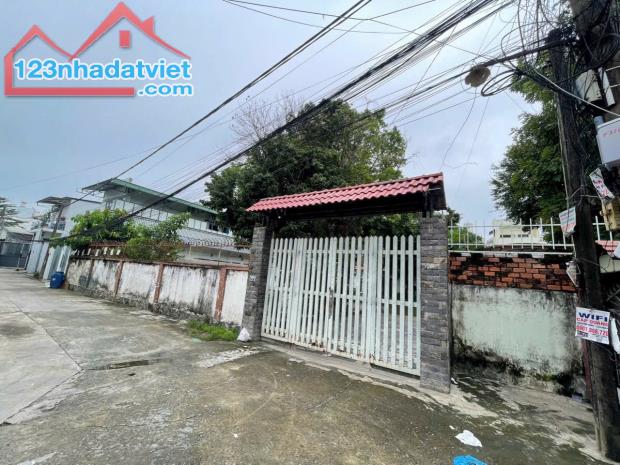 Bán/cho Thuê Biệt thự cũ tiện sửa lại theo nhu cầu kinh doanh 145/Đỗ Xuân Hợp, pPLB, Q9,