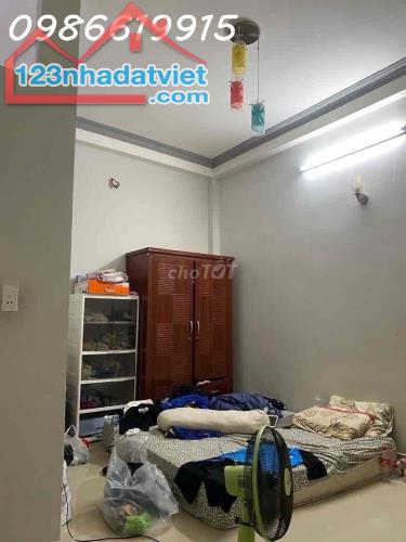 Q7 BÁN NHÀ HẺM XE HƠI - GẦN LOTTE MART - DT 75m2 - NHỈNH 8 TỶ