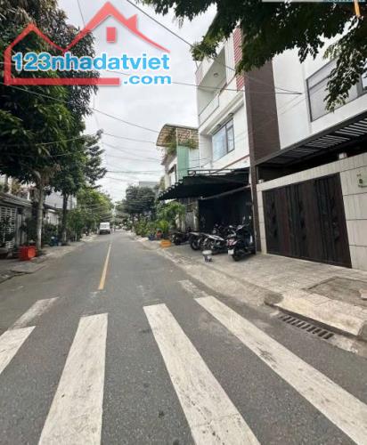 Bán đất đường Nguyễn Khang - Trung tâm Thanh Khê - Dt 97m2 - Giá 4 tỷ 550 tl - 1