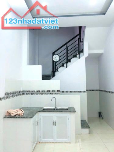 Bán Nhà 2 Tầng 45m2_6*7 Cho thuê 8tr.th Gần Chợ Hiệp Bình Hiệp Bình Chánh Thủ Đức Chỉ hơn - 1