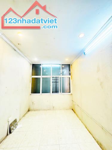 HIẾM-BÁN NHÀ MẶT PHỐ NGÃ 5 LÒ ĐÚC-LÊ VĂN HƯU 3 OTO TRÁNH, VỈA HÈ 3M, KINH DOANH 7,6 TỶ - 1