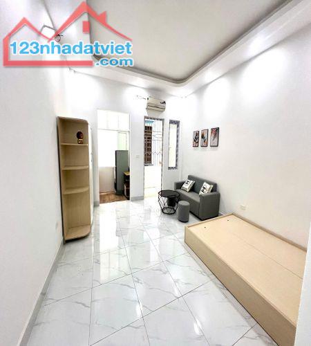 Cho thuê nhà tập thể tầng 1, 2 mặt tiền (4,5 m) có thể kinh doanh, ngã ba chợ Vĩnh Hồ, - 1